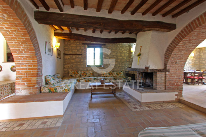 Image No.25-18 Bed Country House for sale