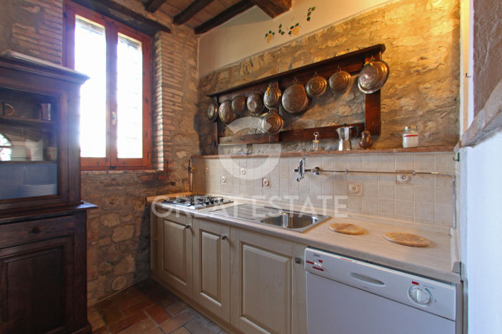 Image No.30-18 Bed Country House for sale