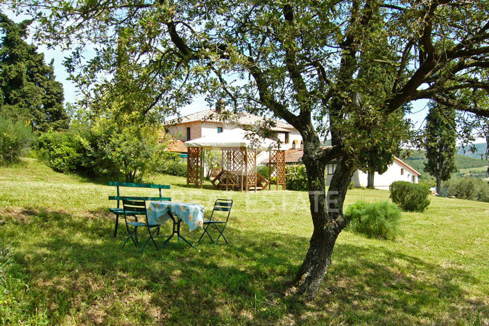 Image No.32-18 Bed Country House for sale