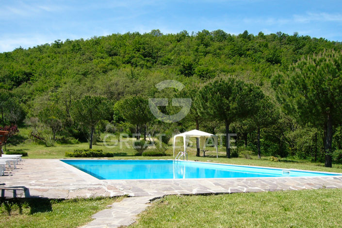Image No.38-18 Bed Country House for sale