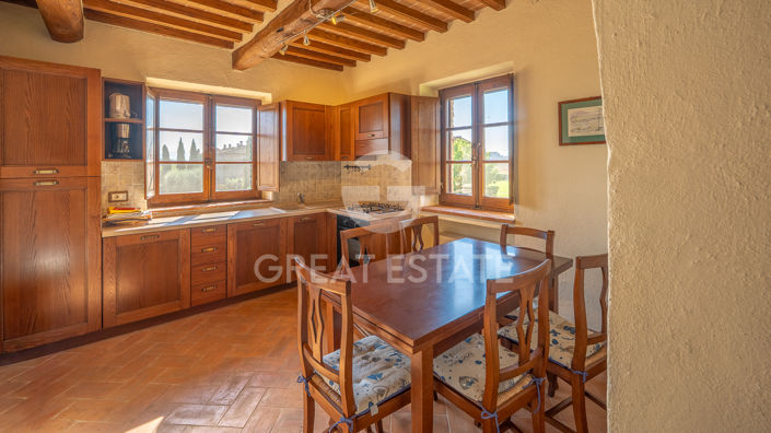 Image No.22-6 Bed Country House for sale