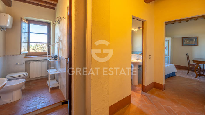 Image No.38-6 Bed Country House for sale