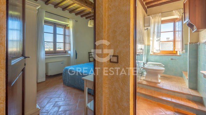 Image No.41-6 Bed Country House for sale