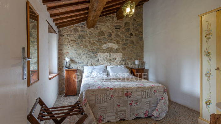 Image No.24-4 Bed Country House for sale