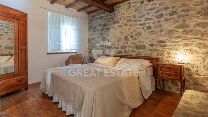 Image No.25-4 Bed Country House for sale