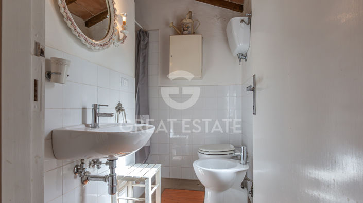 Image No.28-4 Bed Country House for sale