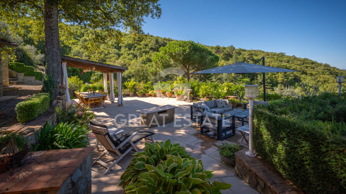 Image No.14-6 Bed Country House for sale