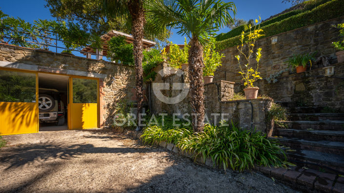 Image No.22-6 Bed Country House for sale