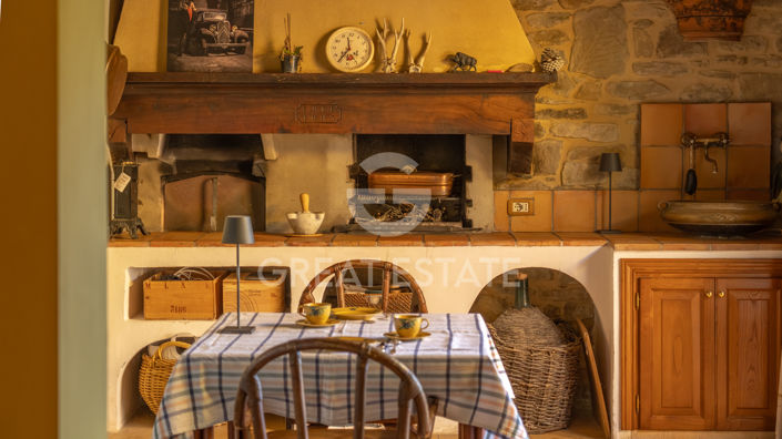 Image No.35-6 Bed Country House for sale