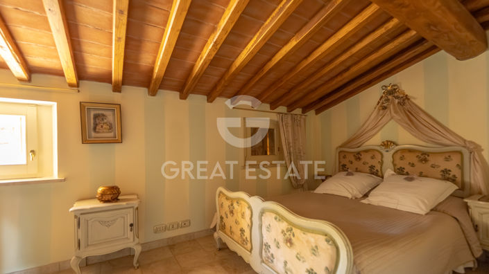 Image No.47-6 Bed Country House for sale