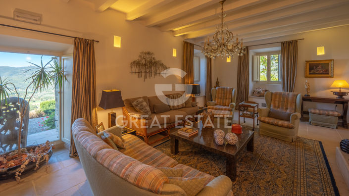 Image No.6-6 Bed Country House for sale