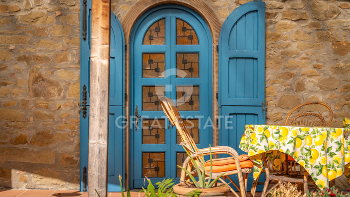 Image No.9-6 Bed Country House for sale