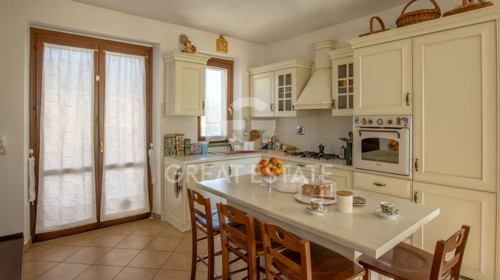 Image No.5-2 Bed Villa for sale