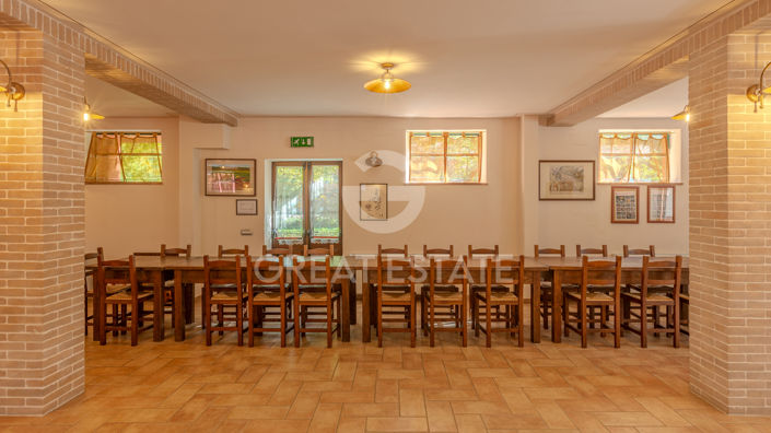 Image No.28-14 Bed Farmhouse for sale