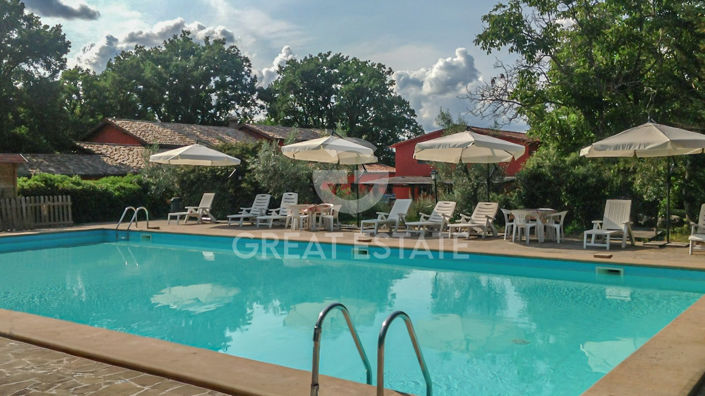 Image No.54-14 Bed Farmhouse for sale