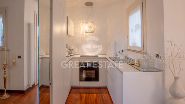 Image No.15-2 Bed Apartment for sale