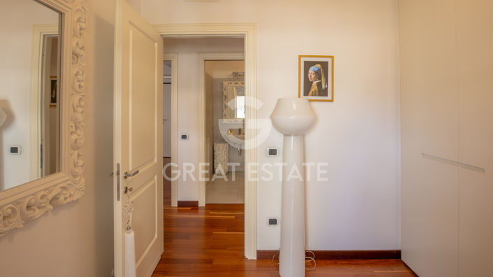 Image No.17-2 Bed Apartment for sale