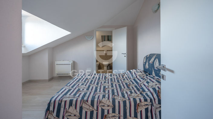 Image No.20-2 Bed Penthouse for sale