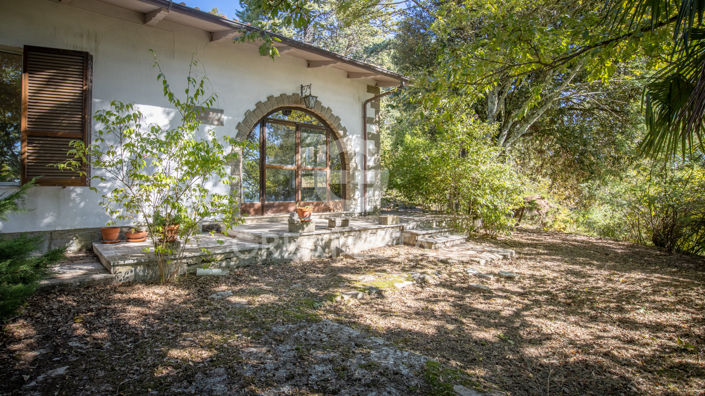 Image No.8-2 Bed Villa for sale