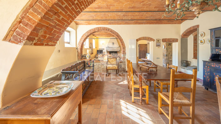 Image No.26-6 Bed Country House for sale