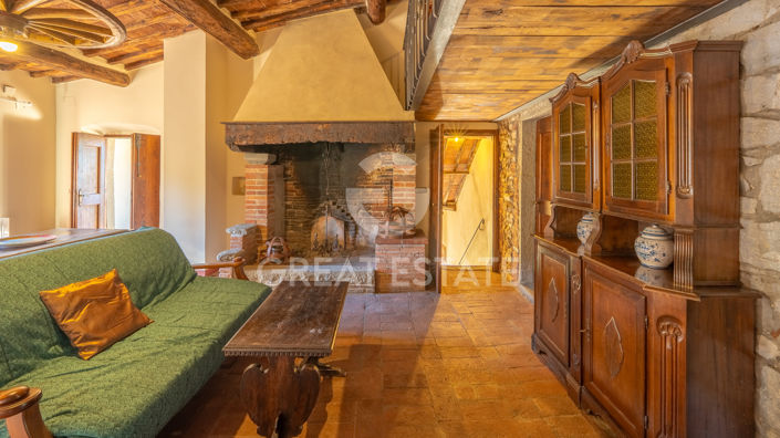 Image No.31-6 Bed Country House for sale
