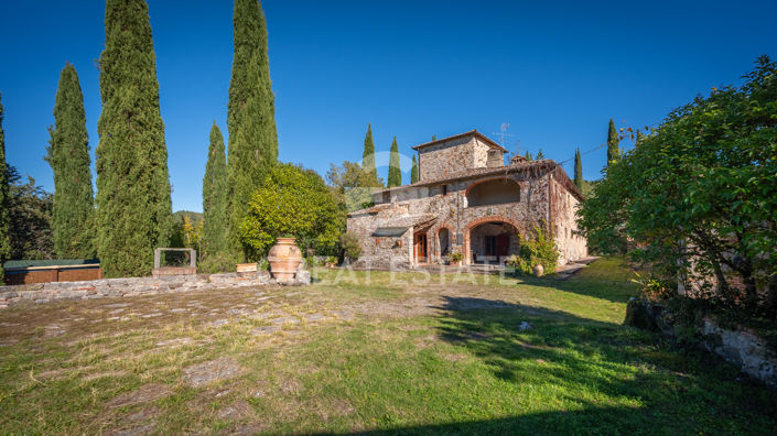 Image No.10-6 Bed Country House for sale