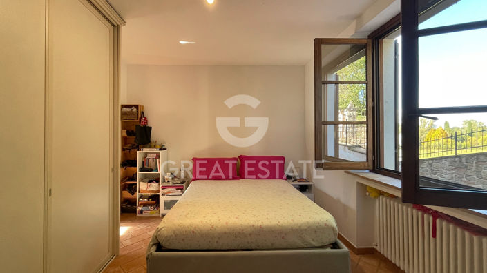 Image No.34-5 Bed Country House for sale