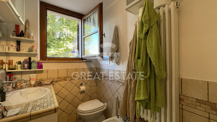 Image No.37-5 Bed Country House for sale