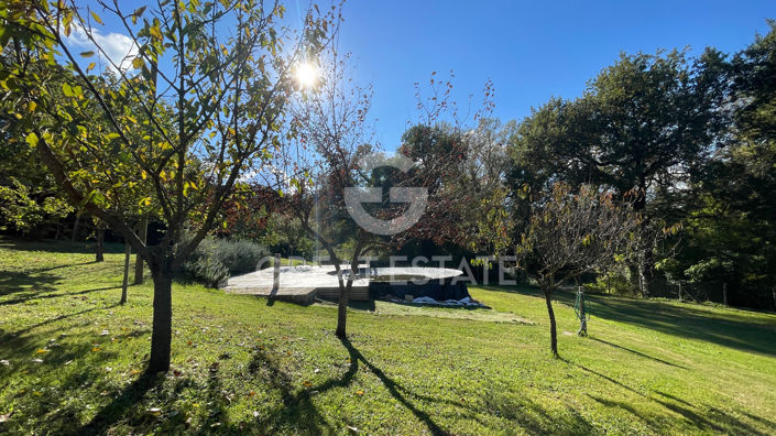 Image No.10-5 Bed Country House for sale