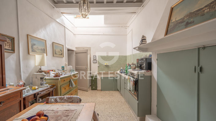 Image No.21-2 Bed Property for sale