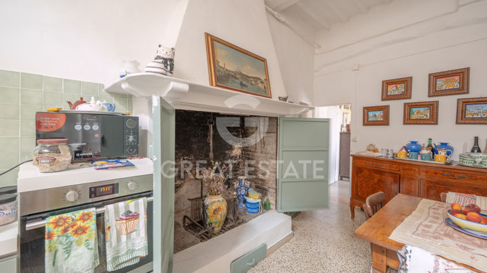 Image No.23-2 Bed Property for sale