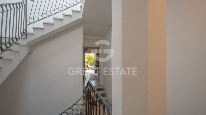 Image No.34-2 Bed Property for sale