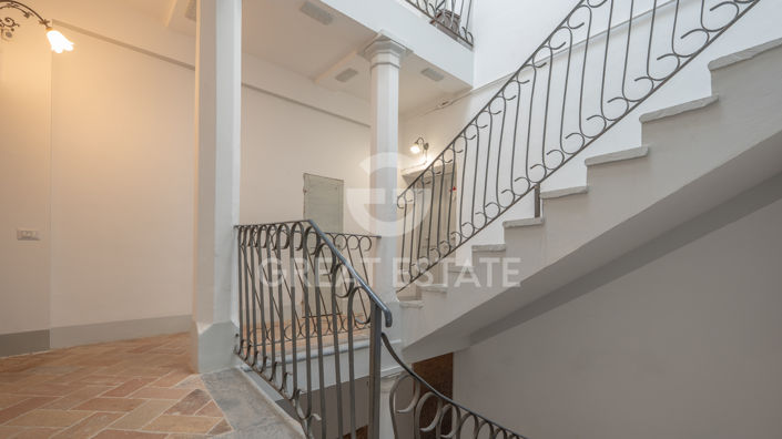 Image No.35-2 Bed Property for sale