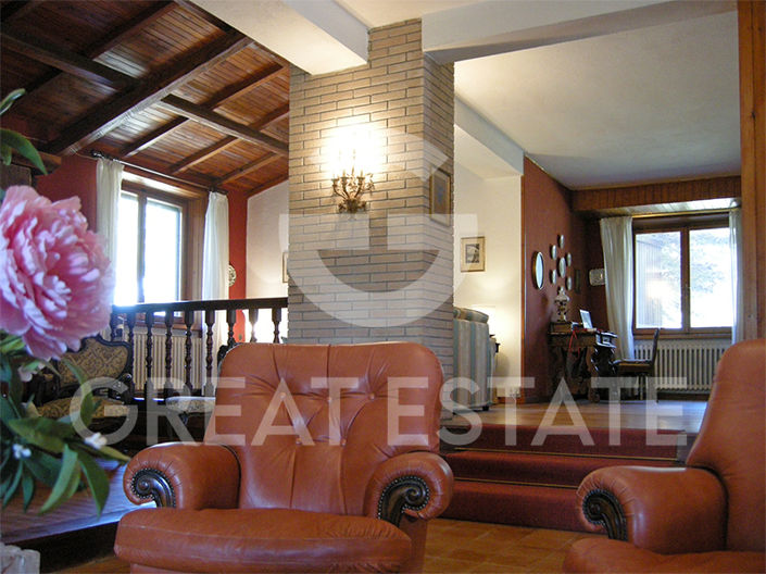 Image No.12-3 Bed Country House for sale