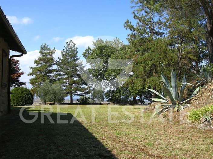 Image No.22-3 Bed Country House for sale