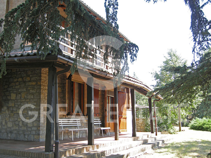 Image No.8-3 Bed Country House for sale