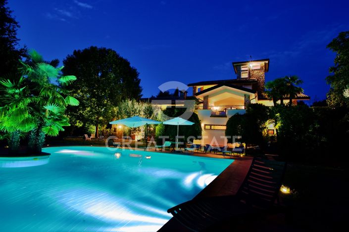 Image No.18-6 Bed Villa for sale