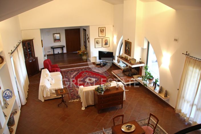 Image No.22-6 Bed Villa for sale