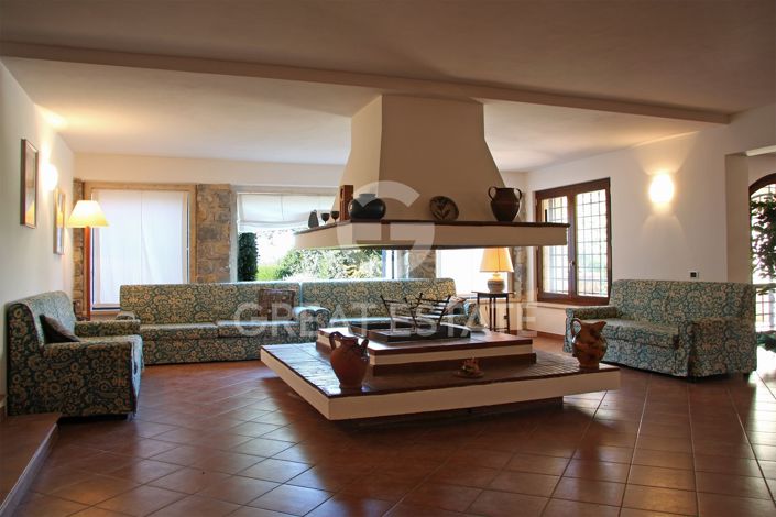 Image No.24-6 Bed Villa for sale