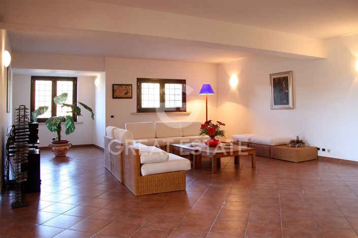 Image No.26-6 Bed Villa for sale