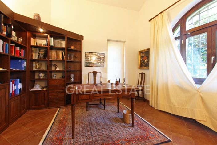 Image No.31-6 Bed Villa for sale