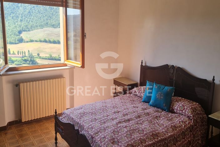 Image No.16-2 Bed Property for sale