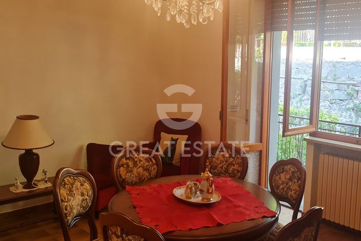 Image No.5-2 Bed Property for sale