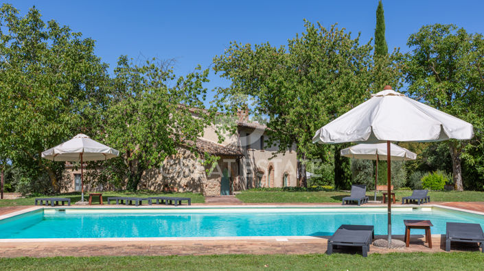 Image No.2-6 Bed Country House for sale