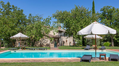 vendesi-rustico-casale-in-toscana-siena-ceton