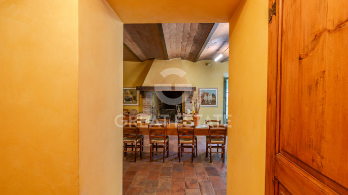 Image No.36-6 Bed Country House for sale