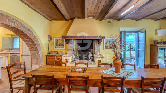 Image No.38-6 Bed Country House for sale