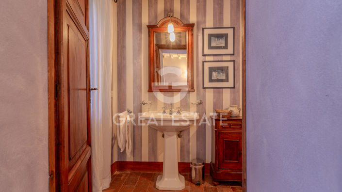 Image No.60-6 Bed Country House for sale