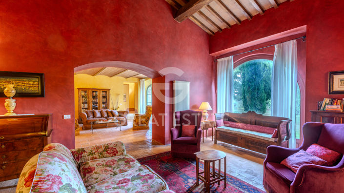 Image No.7-6 Bed Country House for sale