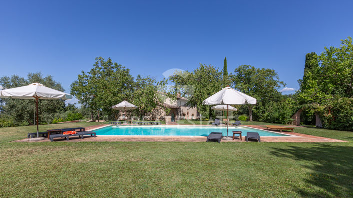 Image No.9-6 Bed Country House for sale